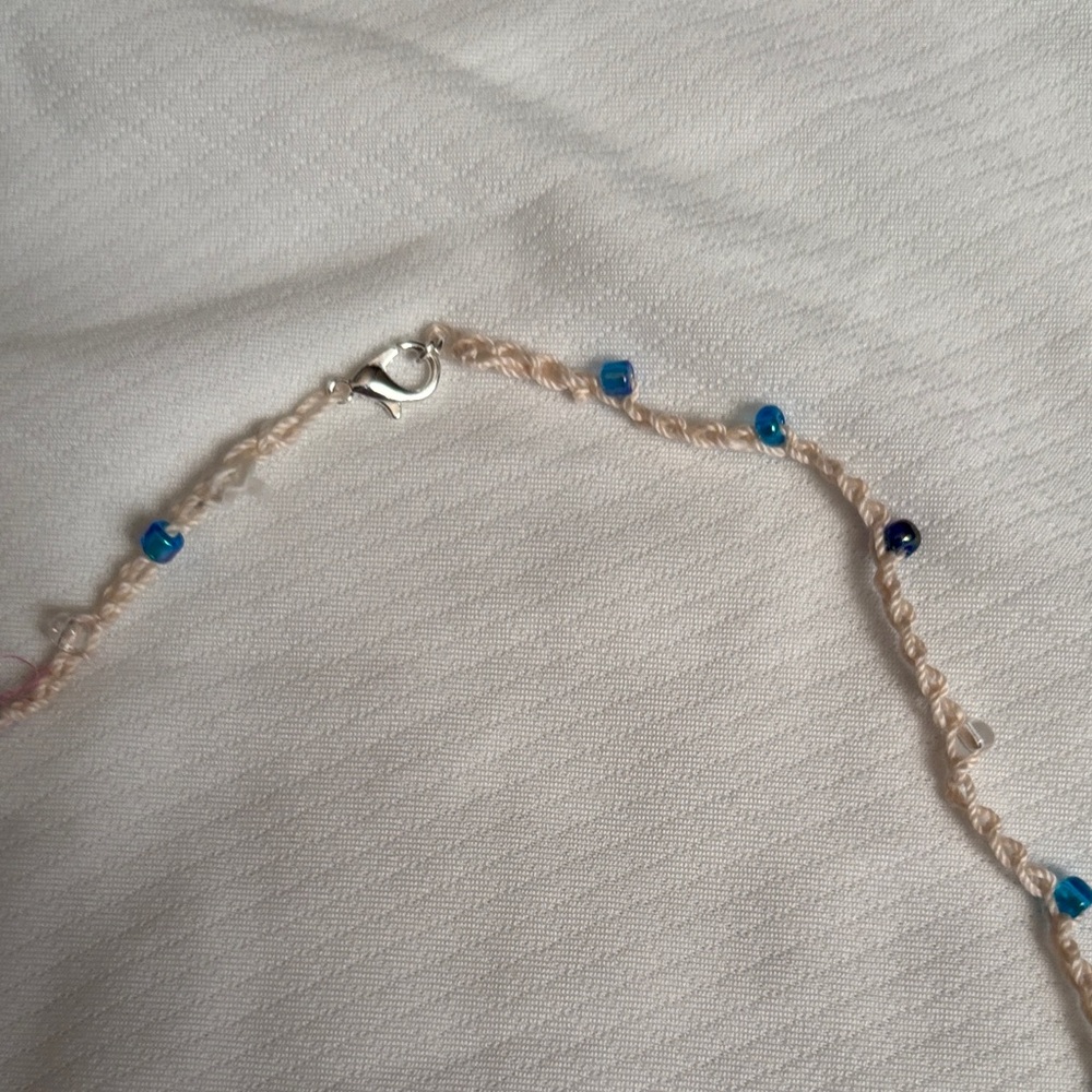 Elegant Crochet Silver Fish Pendant Necklace with Blue Accents - Picture 3 of 3